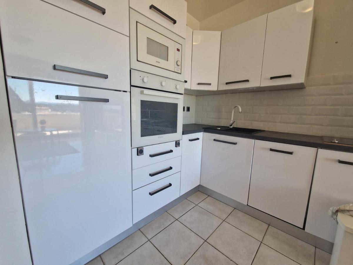 City Apartment Sanja Makarska Bagian luar foto